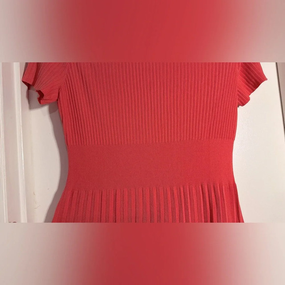 NWT Ming Wang Pleated Knit Dress in Sunkissed Coral Size XS - Picture 13 of 15